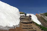  燕山荘直下の雪